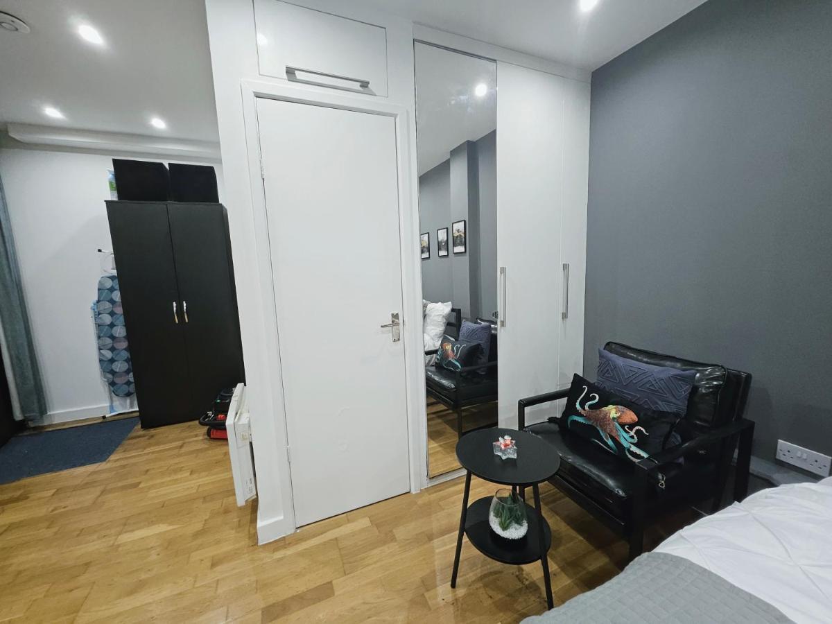 Gdy0 - The Green Dragon Apartment ลอนดอน ภายนอก รูปภาพ