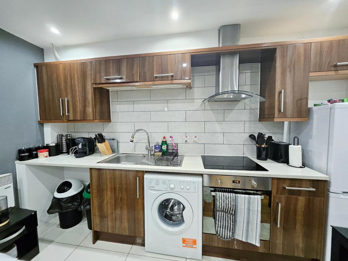 Gdy0 - The Green Dragon Apartment ลอนดอน ภายนอก รูปภาพ
